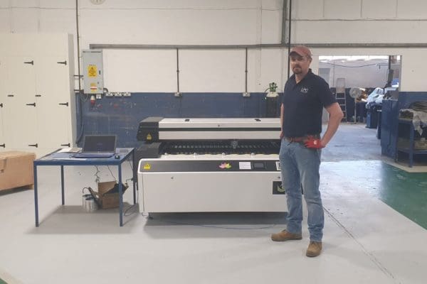 Install Oculus Metal Non Metal Laser Cutter