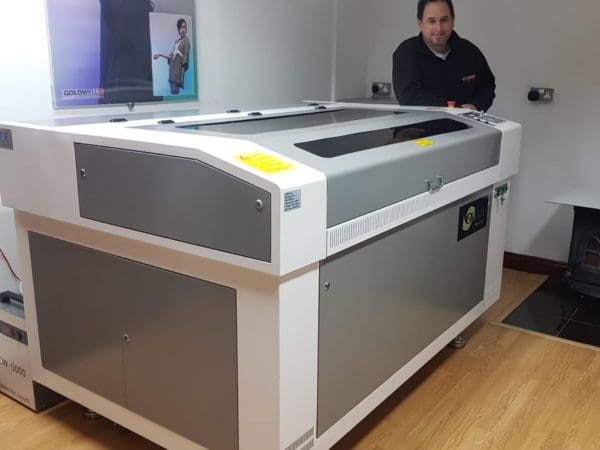 Installation Oculus laser cutter