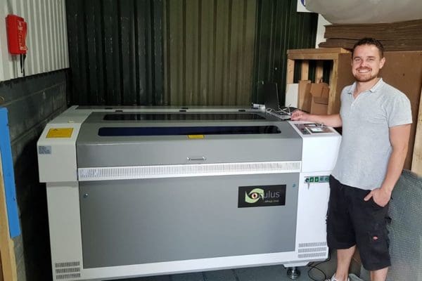 Oculus 1390 Laser Cutter Oculus 1390 Laser Cutter