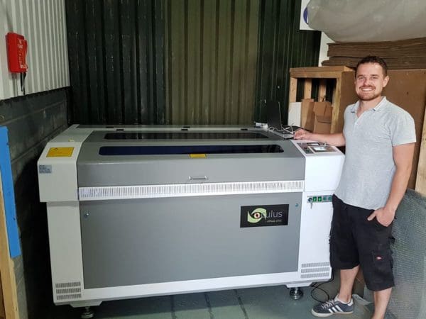 Oculus 1390 Laser Cutter Oculus 1390 Laser Cutter