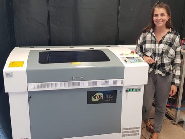 Oculus 6090 Laser Cutter Oculus 6090 Laser Cutter