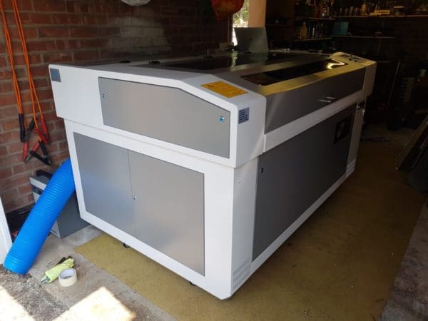 Oculus 6090 Laser Cutter Oculus 6090 Laser Cutter