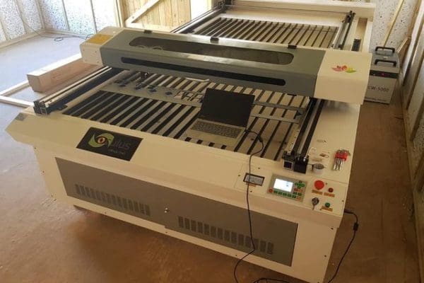 Oculus 1325 Flatbed Laser Oculus 1325 Flatbed Laser
