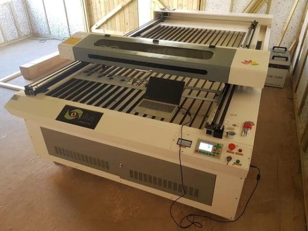Oculus 1325 Flatbed Laser Oculus 1325 Flatbed Laser