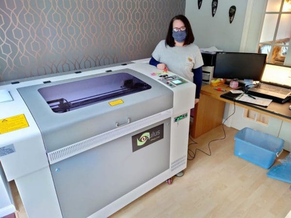 Oculus 6090 Laser Cutter Oculus 6090 Laser Cutter
