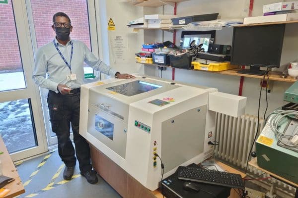 Oculus 6040 Laser Cutter Oculus 6040 Laser Cutter