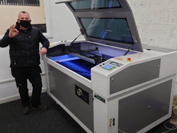 Oculus 1390 Laser Cutter Oculus 1390 Laser Cutter