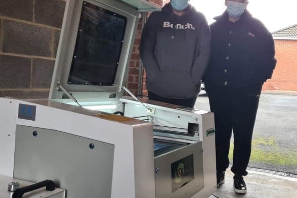 Oculus 6040 Laser Cutter Oculus 6040 Laser Cutter