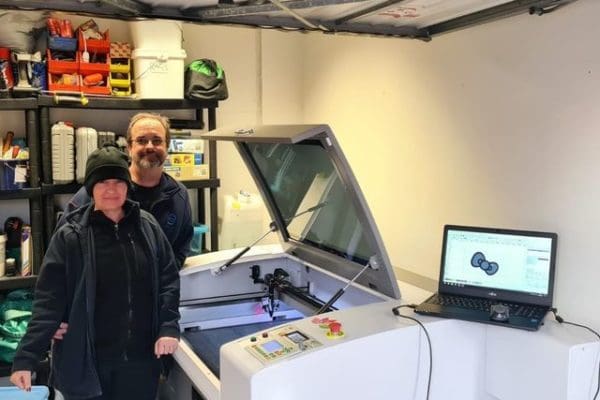 Oculus 6090 Laser Cutter Oculus 6090 Laser Cutter