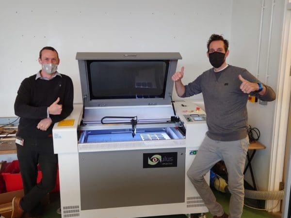 Oculus 6090 Laser Cutter Oculus 6090 Laser Cutter