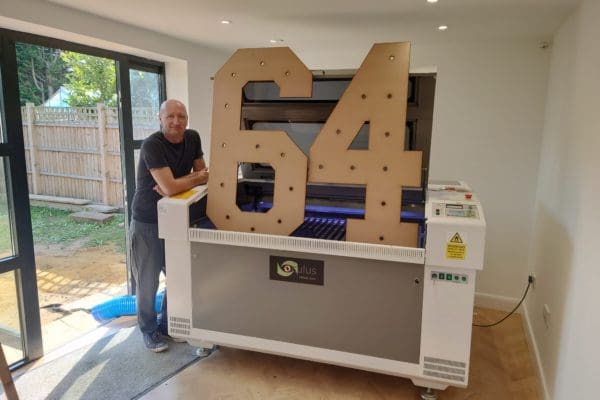 Oculus 1390 Laser Cutter Oculus 1390 Laser Cutter