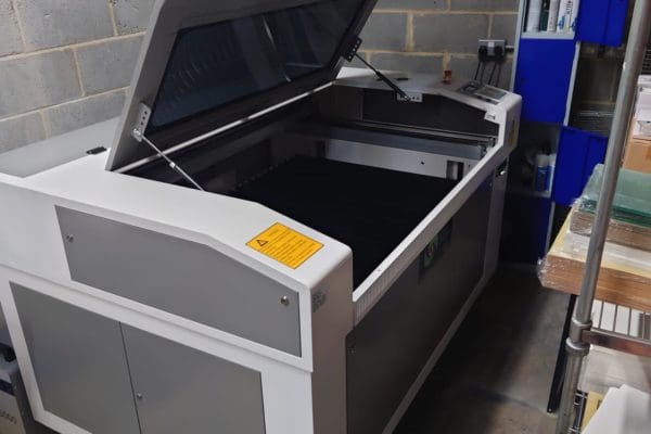 Oculus 1390 Laser Cutter Oculus 1390 Laser Cutter