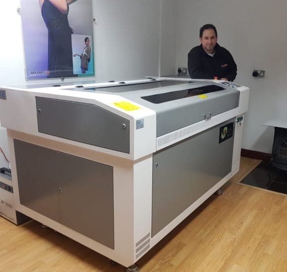 Oculus laser cutter