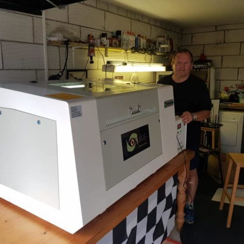Oculus 6040 Laser Cutter Oculus 6040 Laser Cutter