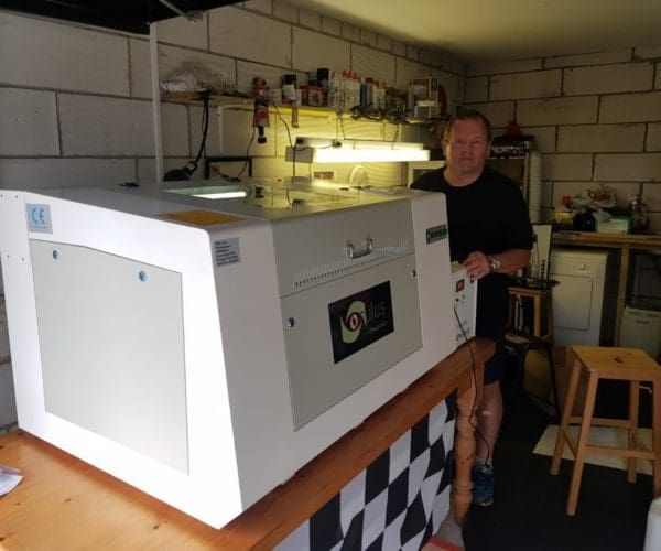 Oculus 6040 Laser Cutter Oculus 6040 Laser Cutter