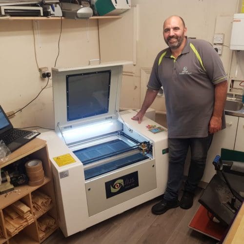 Oculus 6040 Laser Cutter Oculus 6040 Laser Cutter