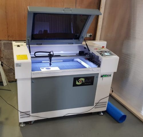 Oculus 6090 Laser Cutter Oculus 6090 Laser Cutter