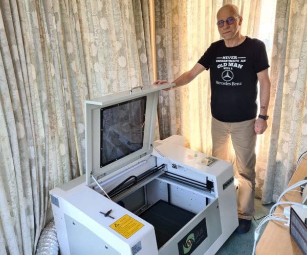Oculus 6040 Laser Cutter Oculus 6040 Laser Cutter