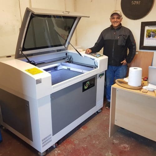 Oculus 6090 Laser Cutter Oculus 6090 Laser Cutter