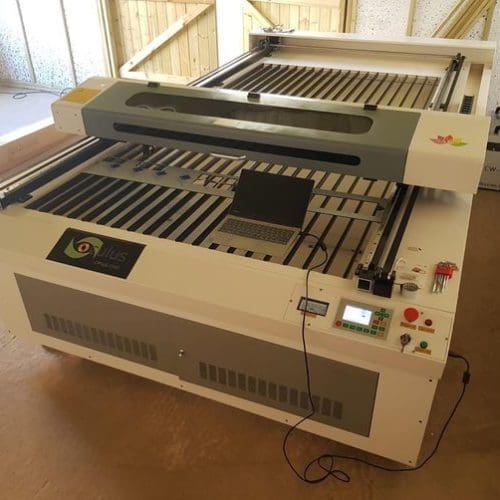 Oculus 1325 Flatbed Laser Oculus 1325 Flatbed Laser