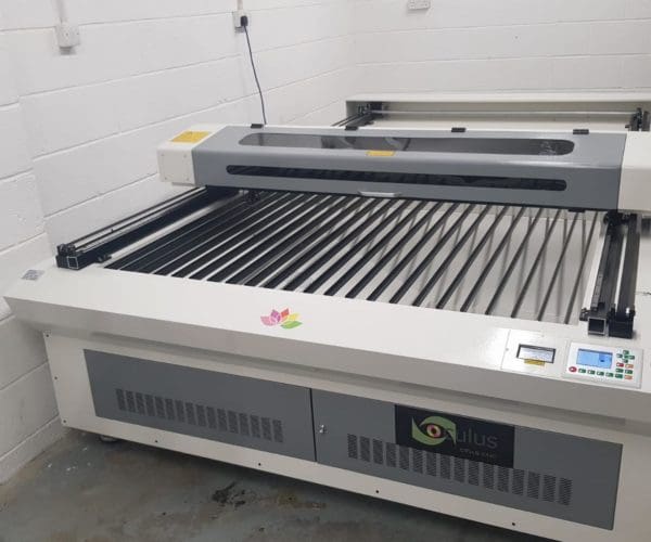 Oculus 1325 Flatbed Laser Oculus 1325 Flatbed Laser