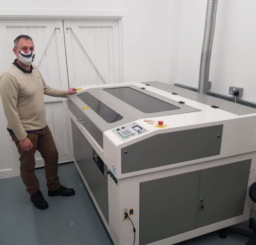 Oculus 6090 Laser Cutter Oculus 6090 Laser Cutter