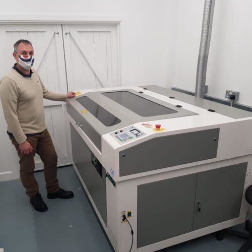 Oculus 6090 Laser Cutter Oculus 6090 Laser Cutter