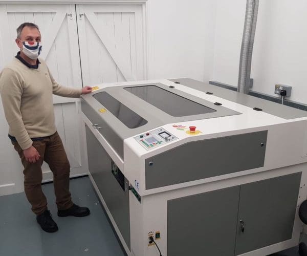 Oculus 6090 Laser Cutter Oculus 6090 Laser Cutter