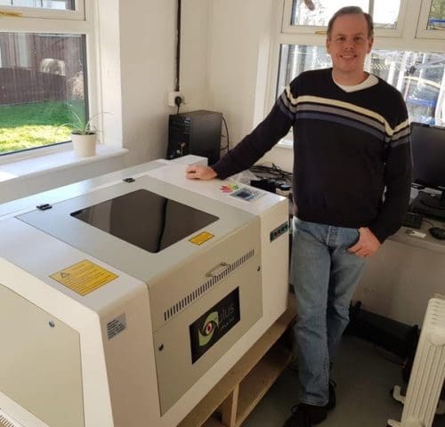 Oculus 6040 Laser Cutter Oculus 6040 Laser Cutter