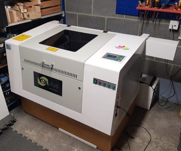 Oculus 6040 Laser Cutter Oculus 6040 Laser Cutter